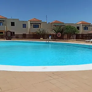 lomas-del-castillo-la-casa-de-la-isla.hotelsfuerteventura.org/